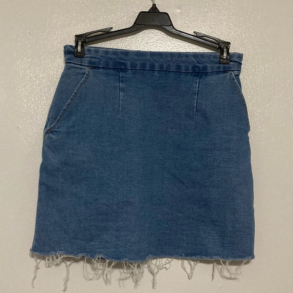 Forever 21 Denim Back Zipper Frayed bottom skirt
